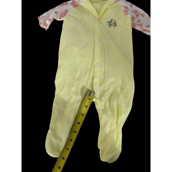 Vintage 1960s Baby Pajamas One Piece 12M Girls Soft Thin Embroidered Birds PJs - Picture 6 of 10
